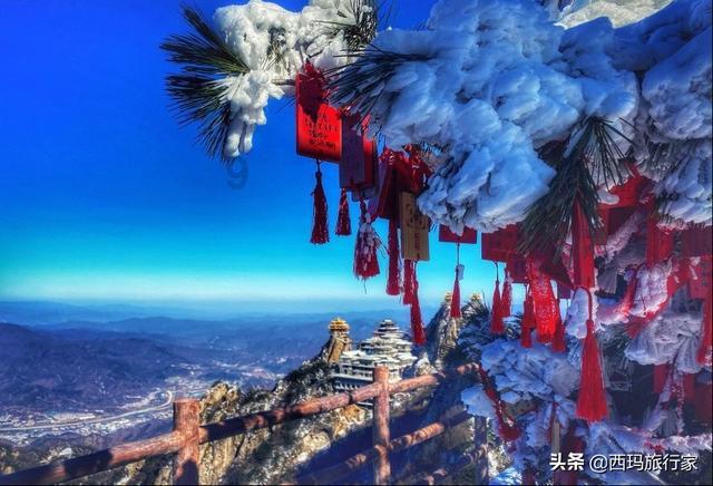 每天8小时工资2千5，双休且不加班，五险一金的工作，你能干多久？游戏画面